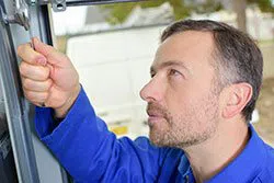 Exclusive Garage Door Service Marina Del Rey, CA 310-579-9071 - maintenance-side